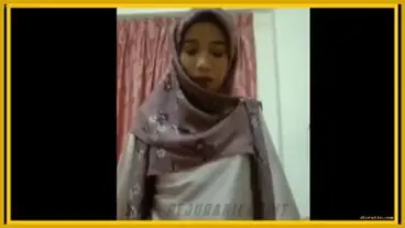 Cewek 18+ Jilbab Kurus Tapi Manis Suka Ngeewe Diatas
