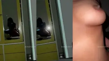 Gadis Semok Cantik Pasrah Goyang Posisi Atas