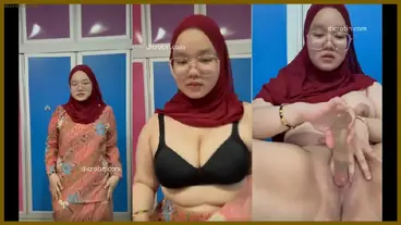 Ibu Guru Jilbab Chubby Kacamata Tobrut Colmek Dildo